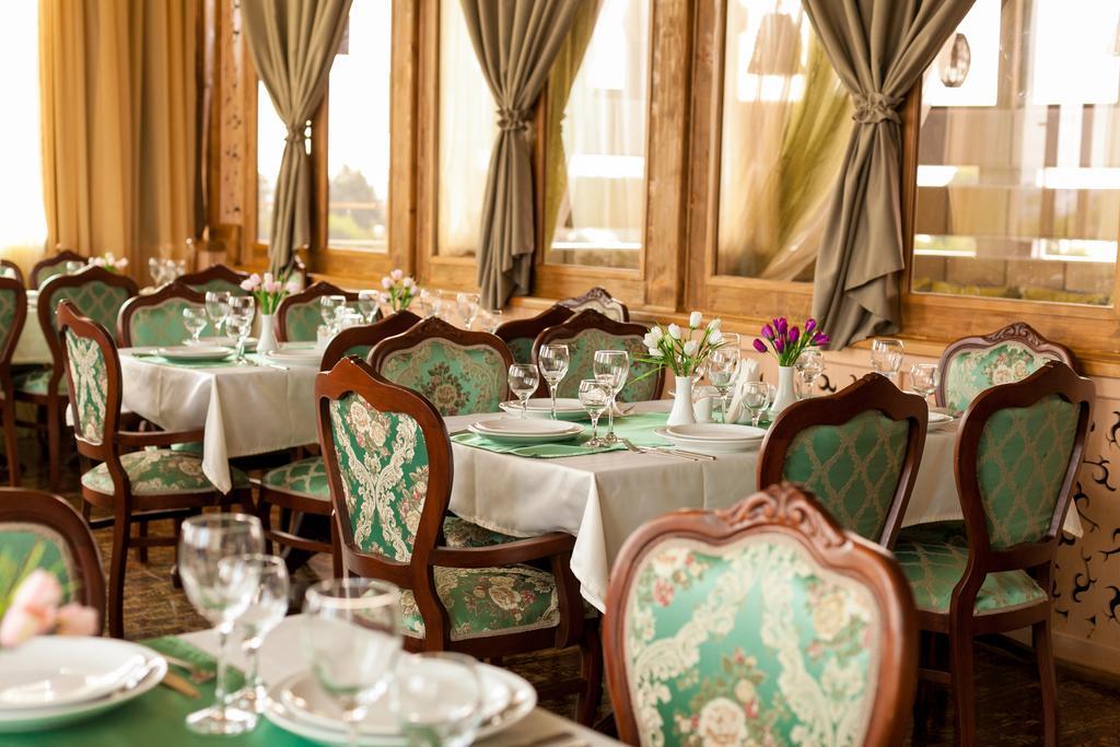 זוגדידי Iberia Palace Hotel מראה חיצוני תמונה