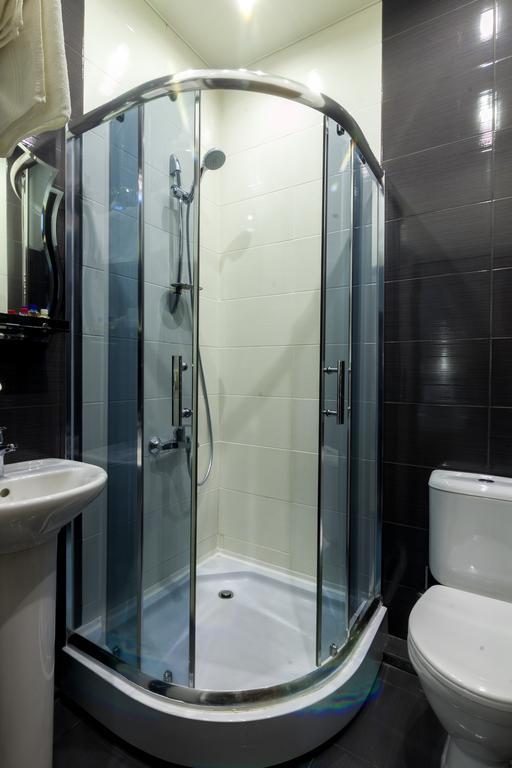 זוגדידי Iberia Palace Hotel מראה חיצוני תמונה