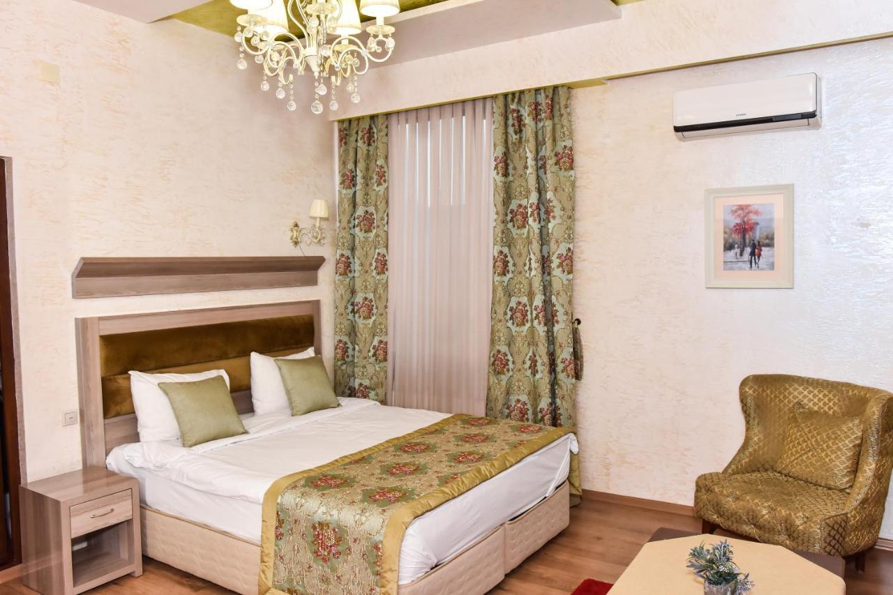 זוגדידי Iberia Palace Hotel מראה חיצוני תמונה